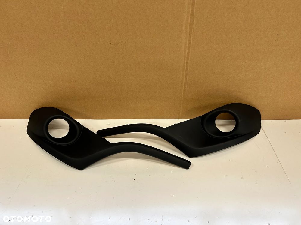 MERCEDES CITAN W415 A415 8850374 KRATKA HALOGEN ATRAPA PRAWA LEWA - 1