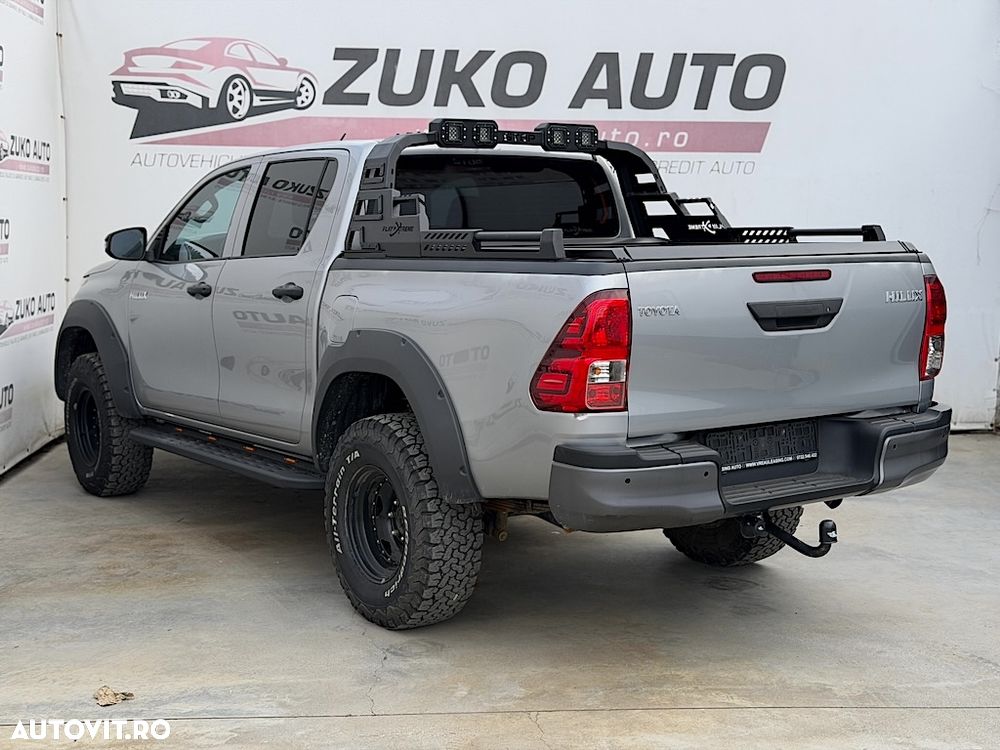 Toyota Hilux 4x4 Double Cab M/T Comfort - 4
