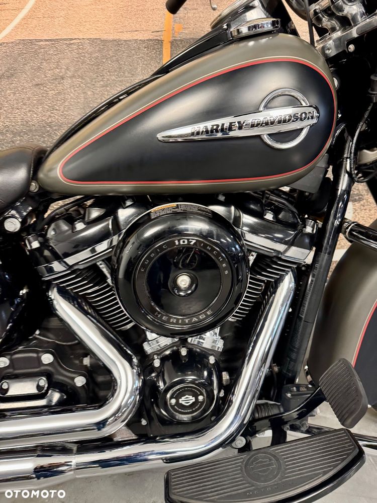 Harley-Davidson Softail Heritage Classic - 9