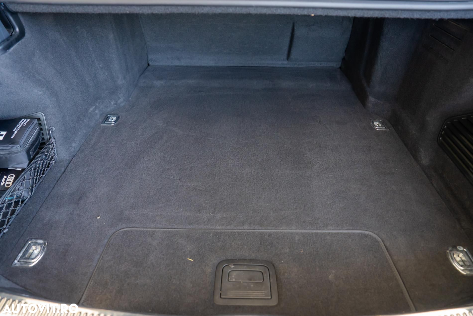 Audi A8 A8L 60 TFSI e quattro Tiptronic PHEV - 24