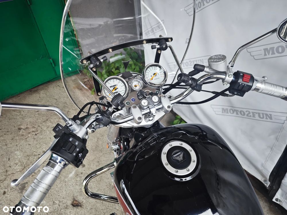 Hyosung GV - 11