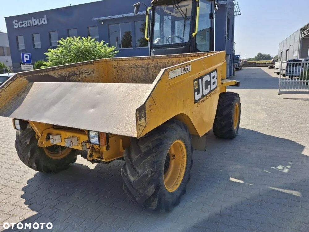 JCB 7FT - 4