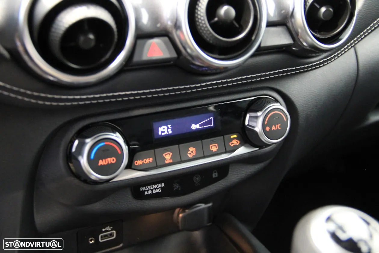 Nissan Juke 1.0 DIG-T N-Connecta - 17