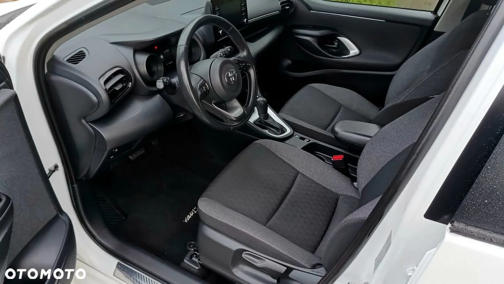 Toyota Yaris Hybrid 1.5 Executive - 11