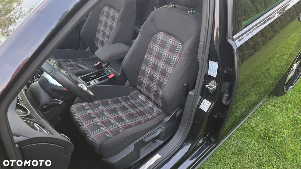 Volkswagen Golf 2.0 TSI BMT GTI - 27