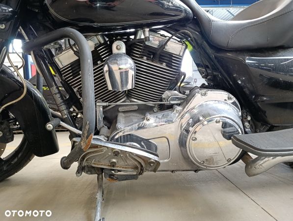 Harley-Davidson Touring Electra Glide - 8