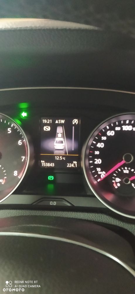 Volkswagen Passat - 25