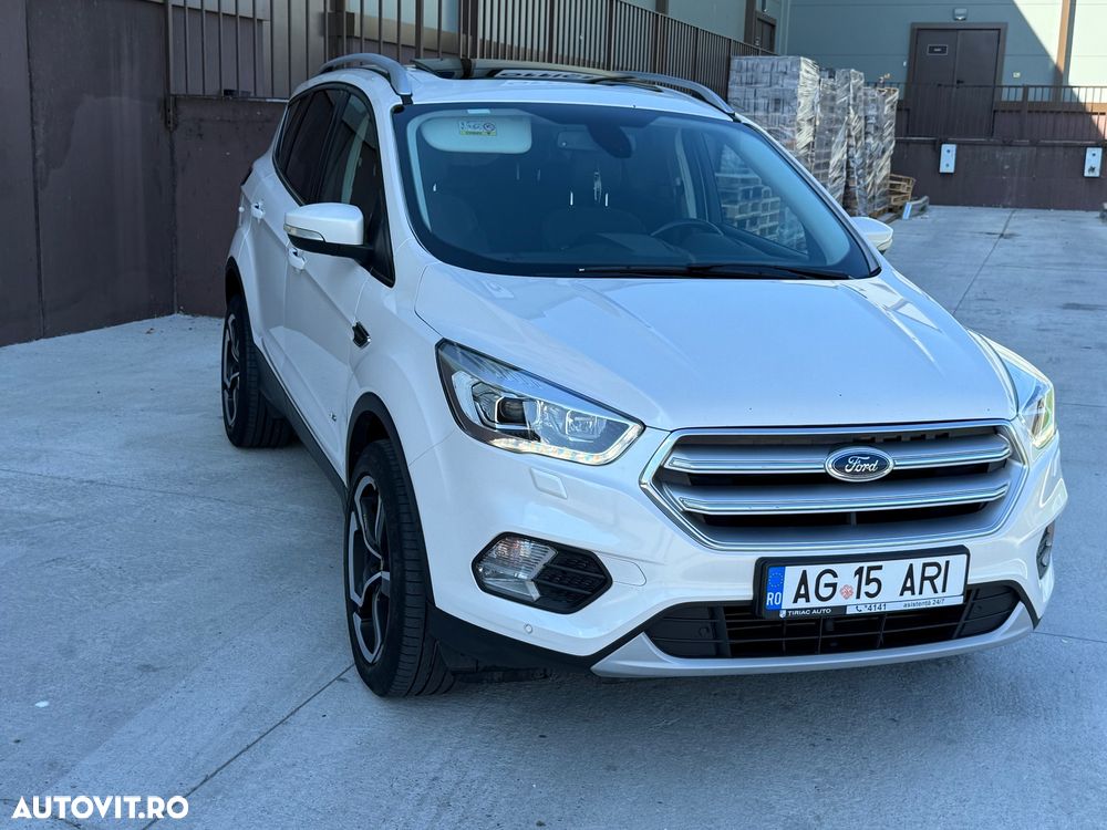 Ford Kuga 2.0 TDCi Powershift 4WD Titanium - 17