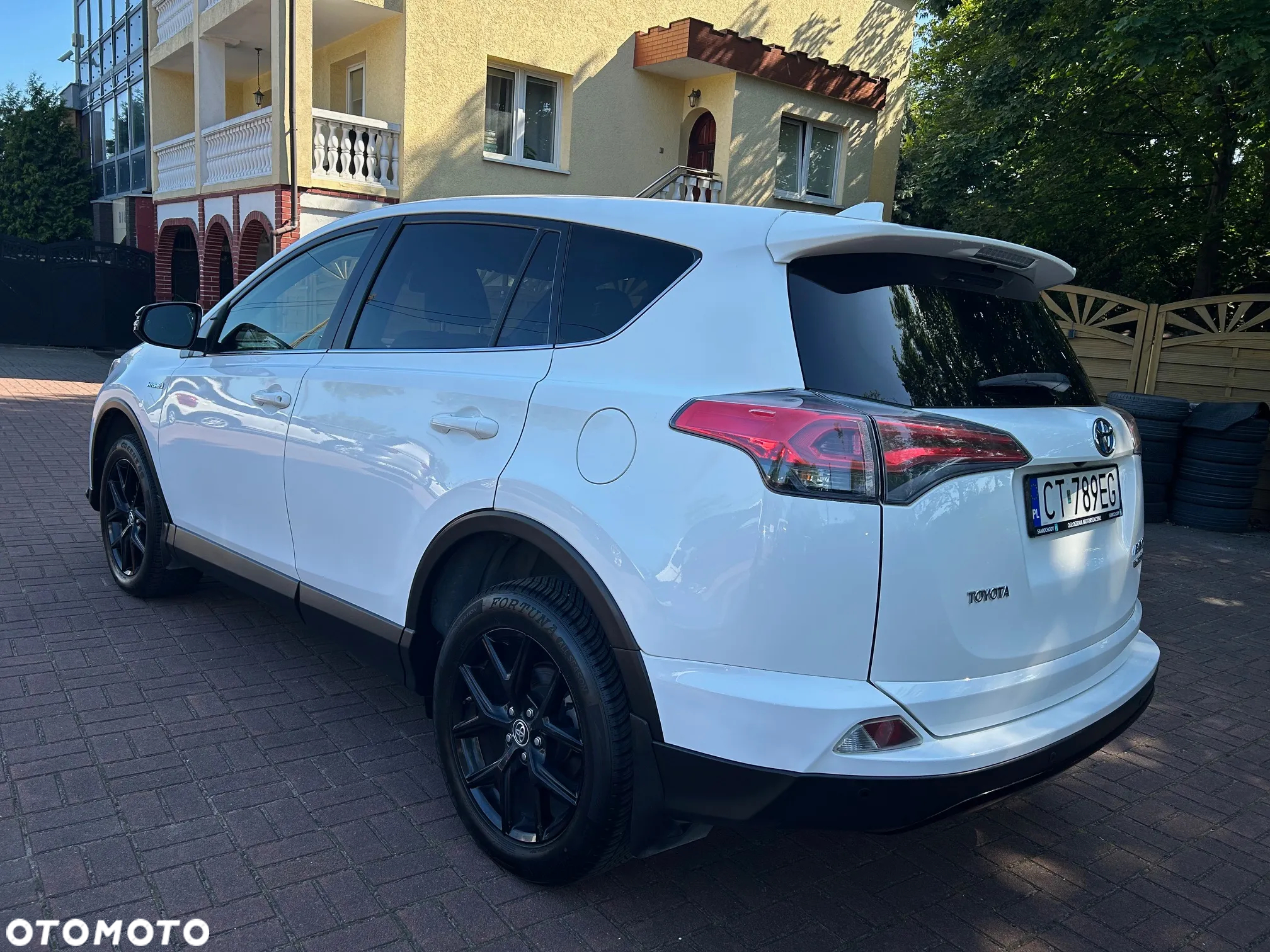 Toyota RAV4 Hybrid Premium 4x2 - 28