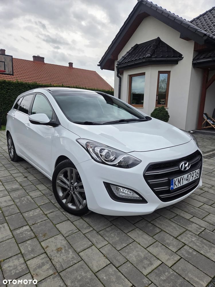 Hyundai i30 1.6 CRDi Comfort DCT - 2