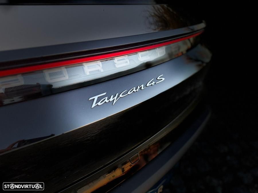 Porsche Taycan 4S - 20