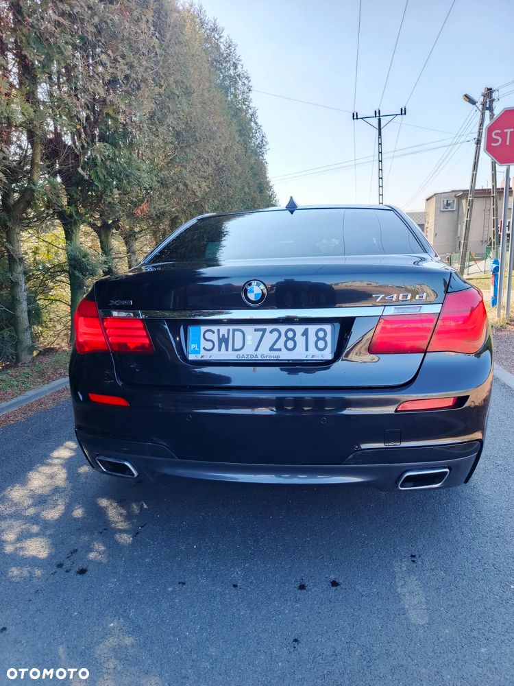 BMW Seria 7 740d xDrive - 12