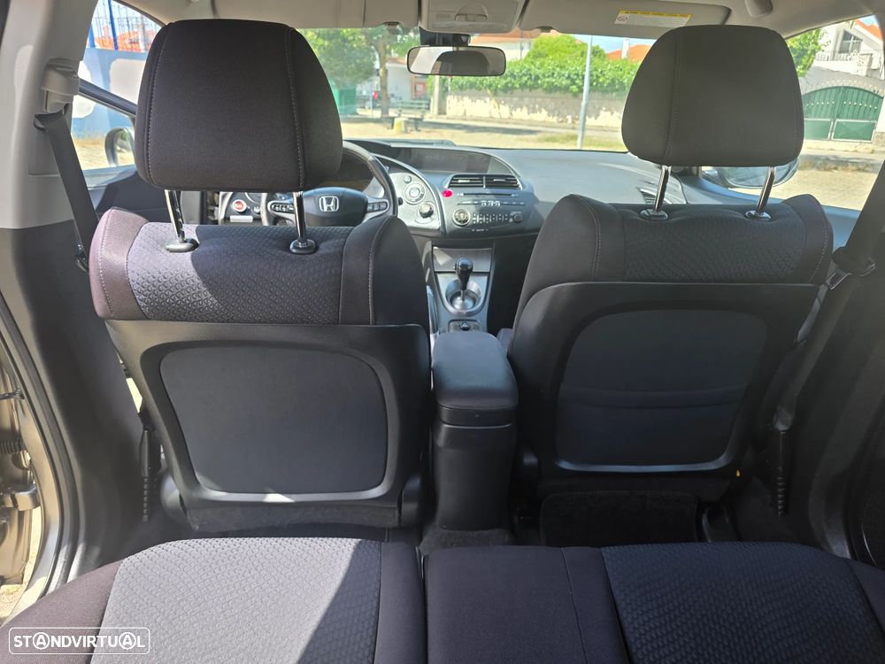 Honda Civic 1.4 i-VTEC Sport Edition - 19
