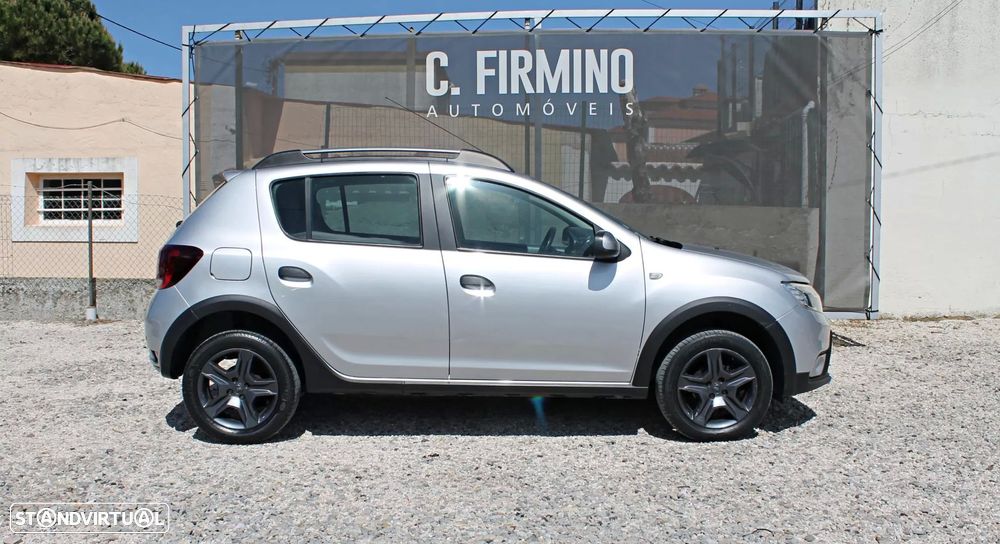 Dacia Sandero 0.9 TCe Stepway - 4