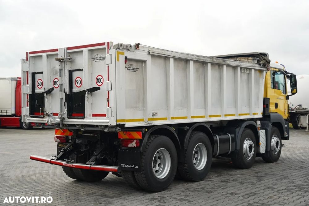 MAN TGS 32.400 / 8x4 / BASCULABILĂ PE SPATE - 6 M / PRELATĂ AUTOMATĂ / CUTIE DE VITEZE MANUALĂ / - 14