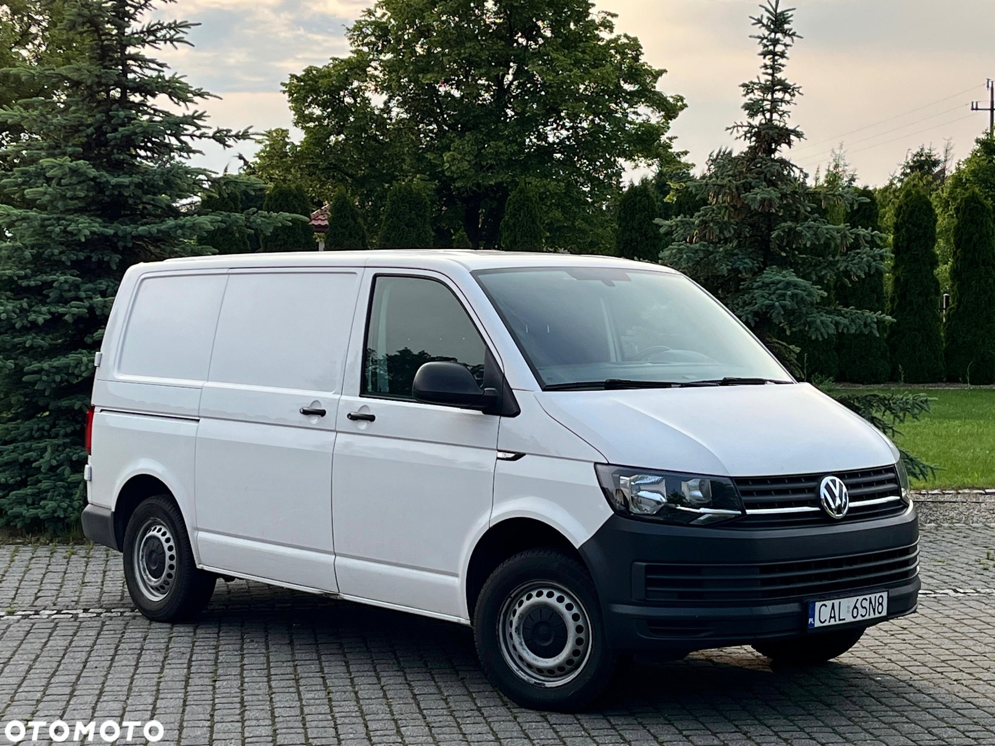Volkswagen Transporter - 4
