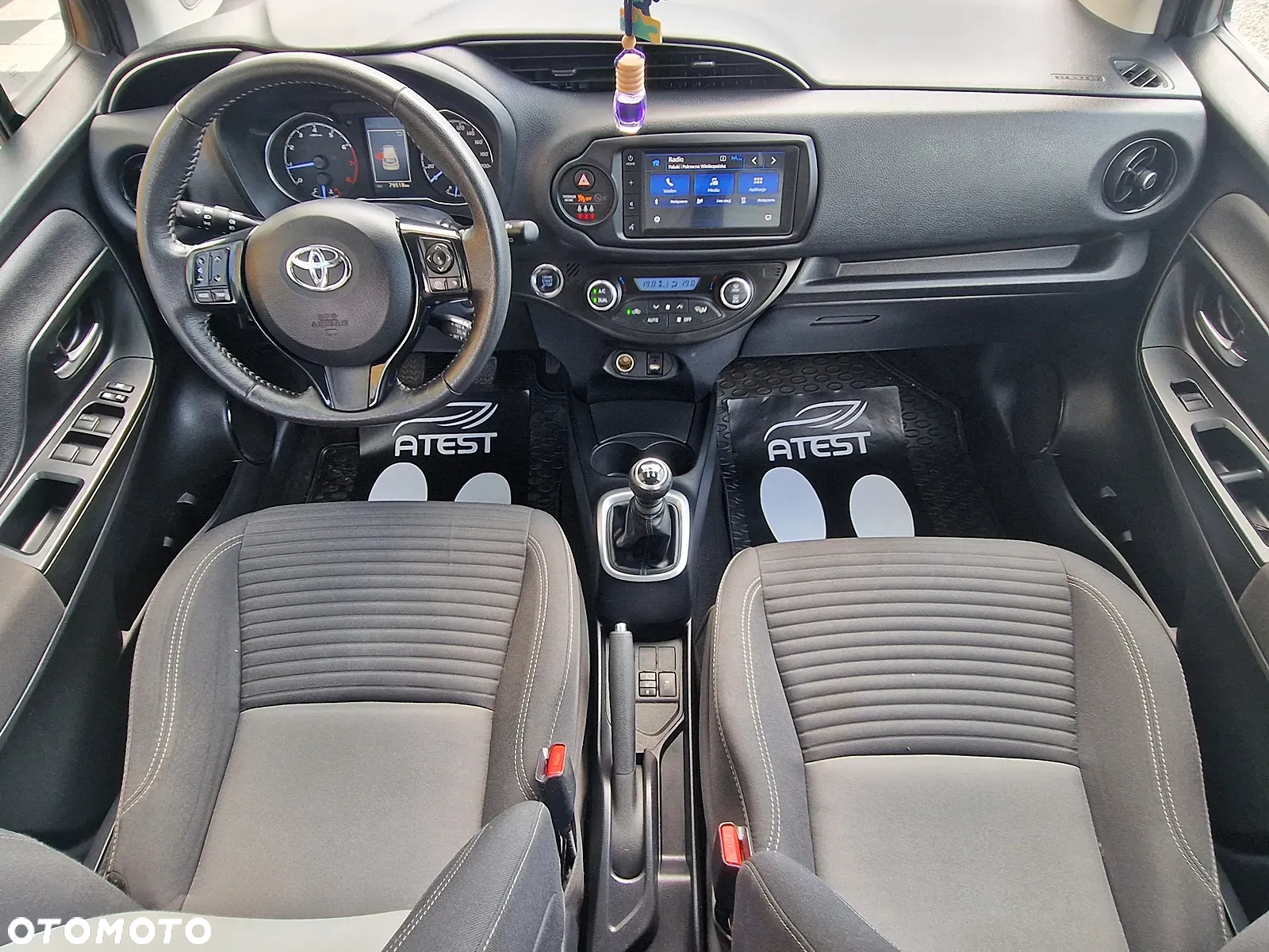 Toyota Yaris 1.5 Active - 10