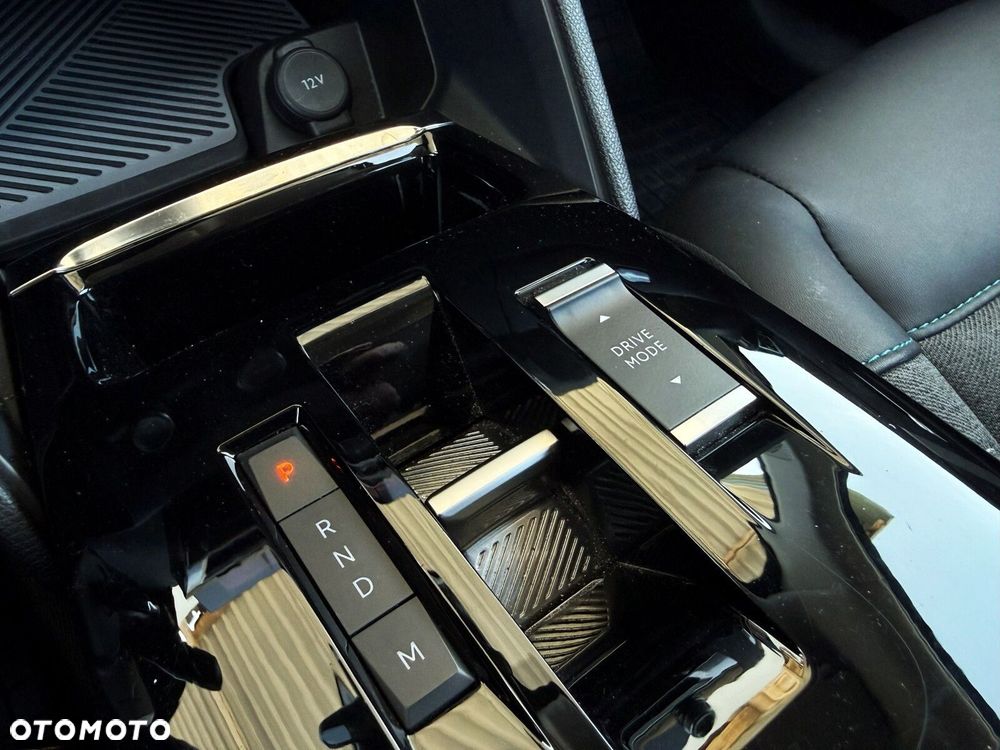 Citroën C4X 1.2 PureTech Shine Pack S&S EAT8 - 26