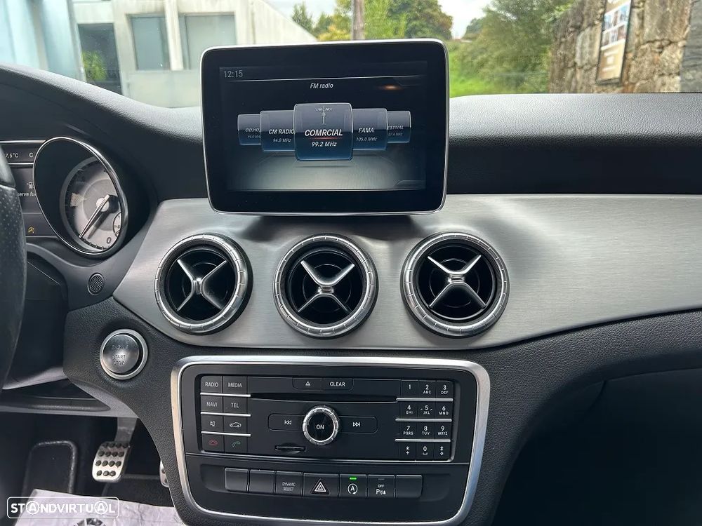 Mercedes-Benz CLA 180 d AMG Line - 21