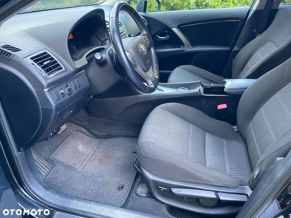 Toyota Avensis Touring Sports 1.8 Multidrive S Comfort - 22