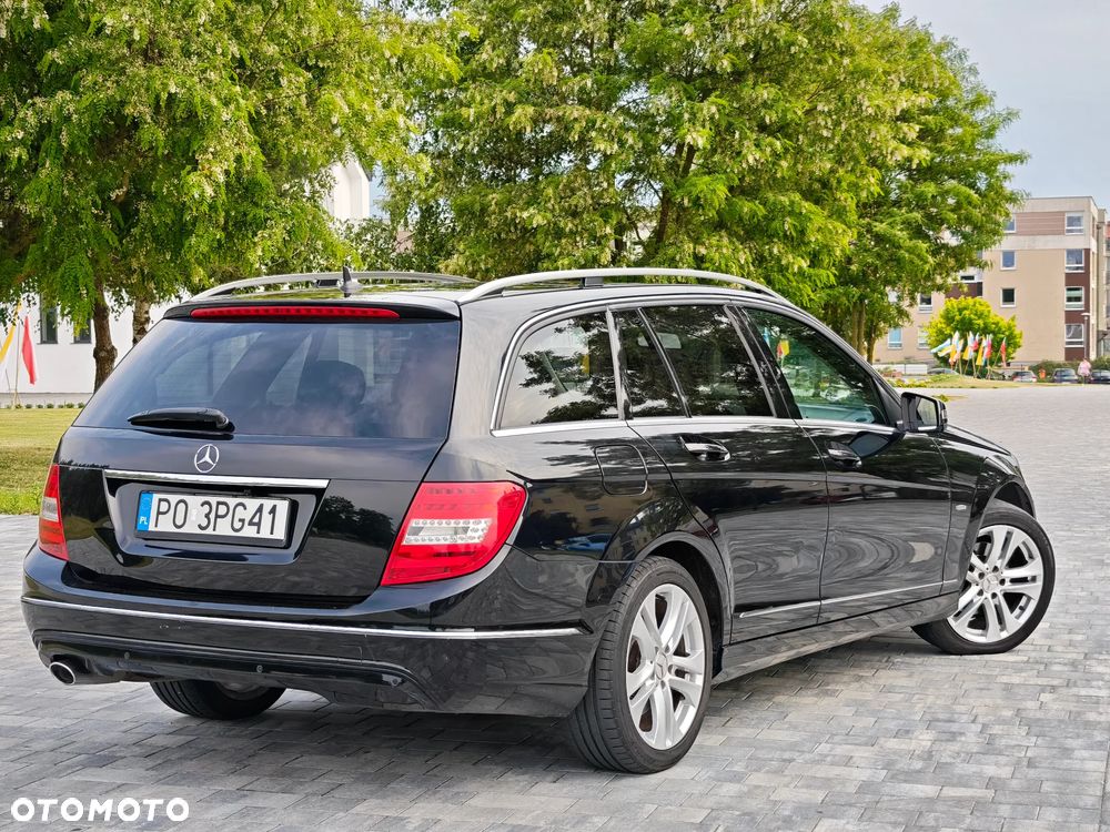 Mercedes-Benz Klasa C 250 CDI DPF (BlueEFFICIENCY) 7G-TRONIC Avantgarde - 17