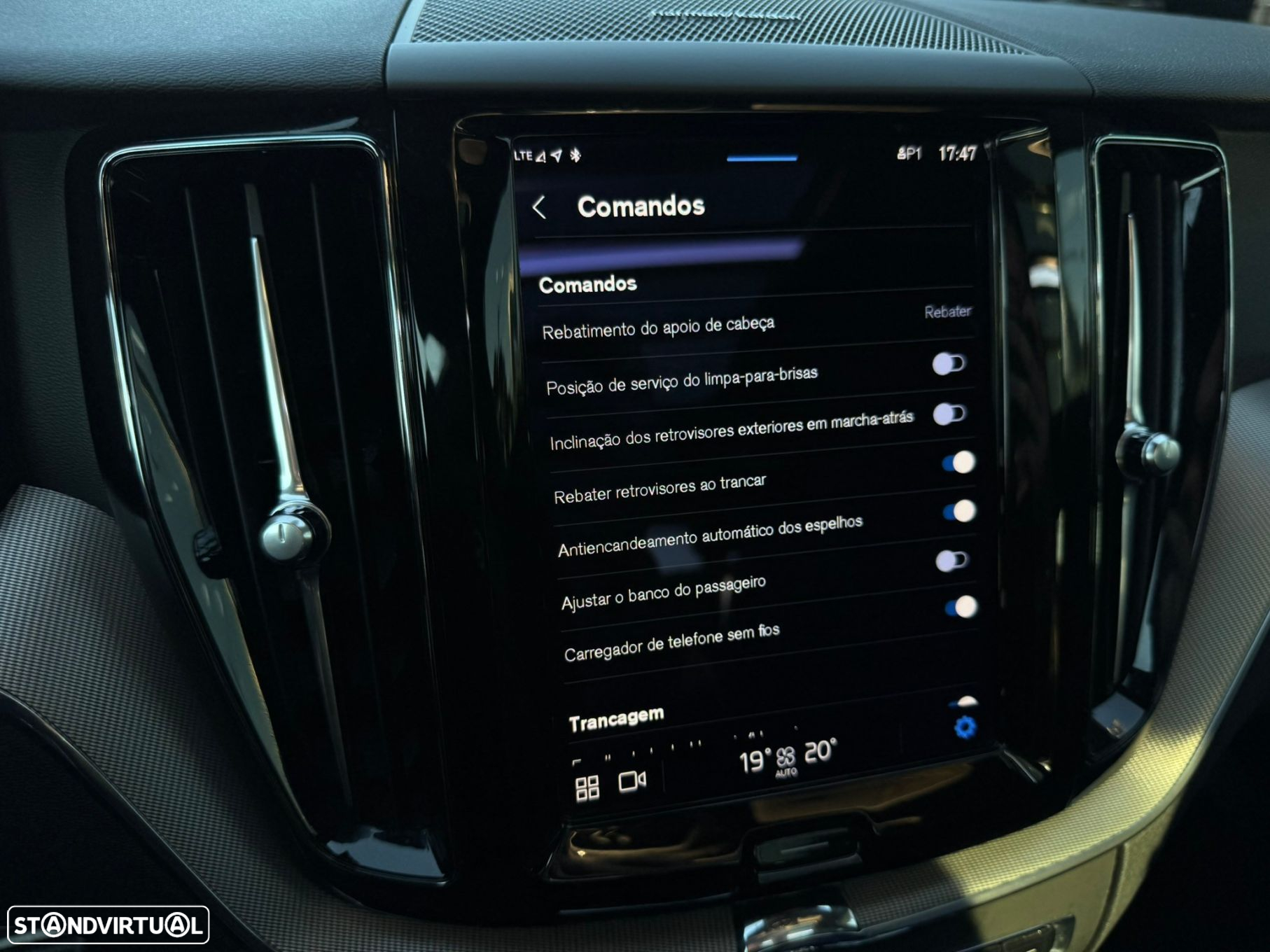Volvo XC 60 2.0 T6 PHEV R-Design AWD - 53