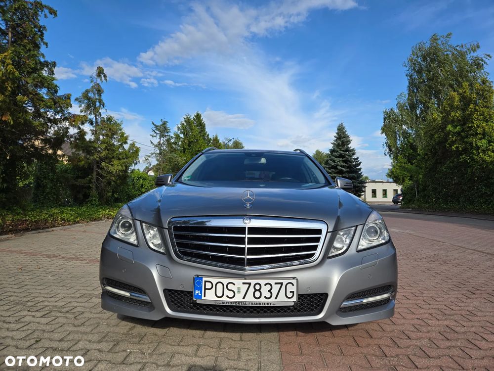 Mercedes-Benz Klasa E 200 BlueEFFICIENCY 7G-TRONIC Avantgarde - 3