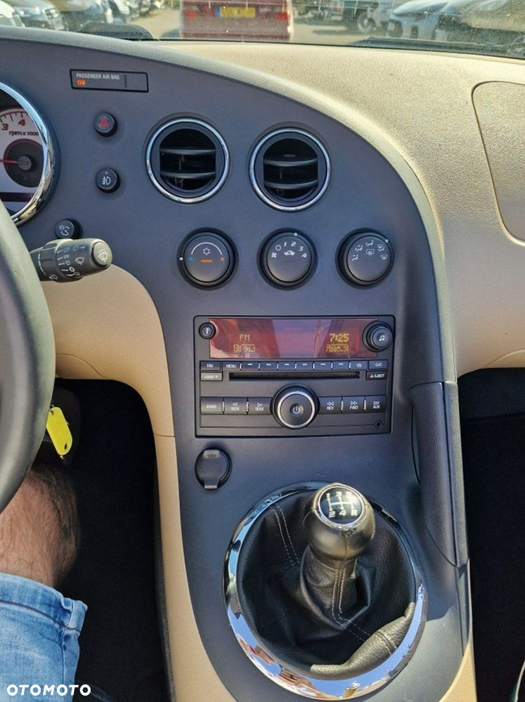 Pontiac Solstice - 32