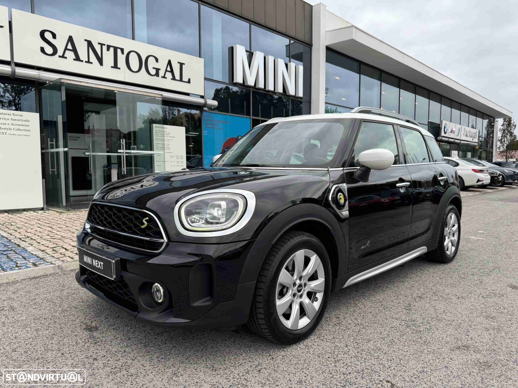 MINI Countryman Cooper SE ALL4 Auto - 1