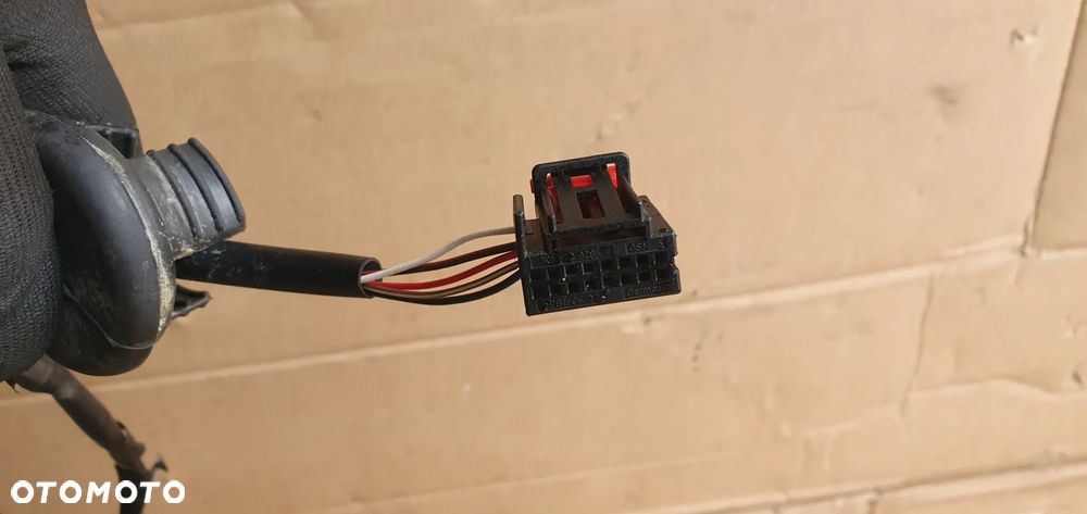 Lusterko zewnętrzne prawe Audi A3 8P 5 PIN LY9B - 5