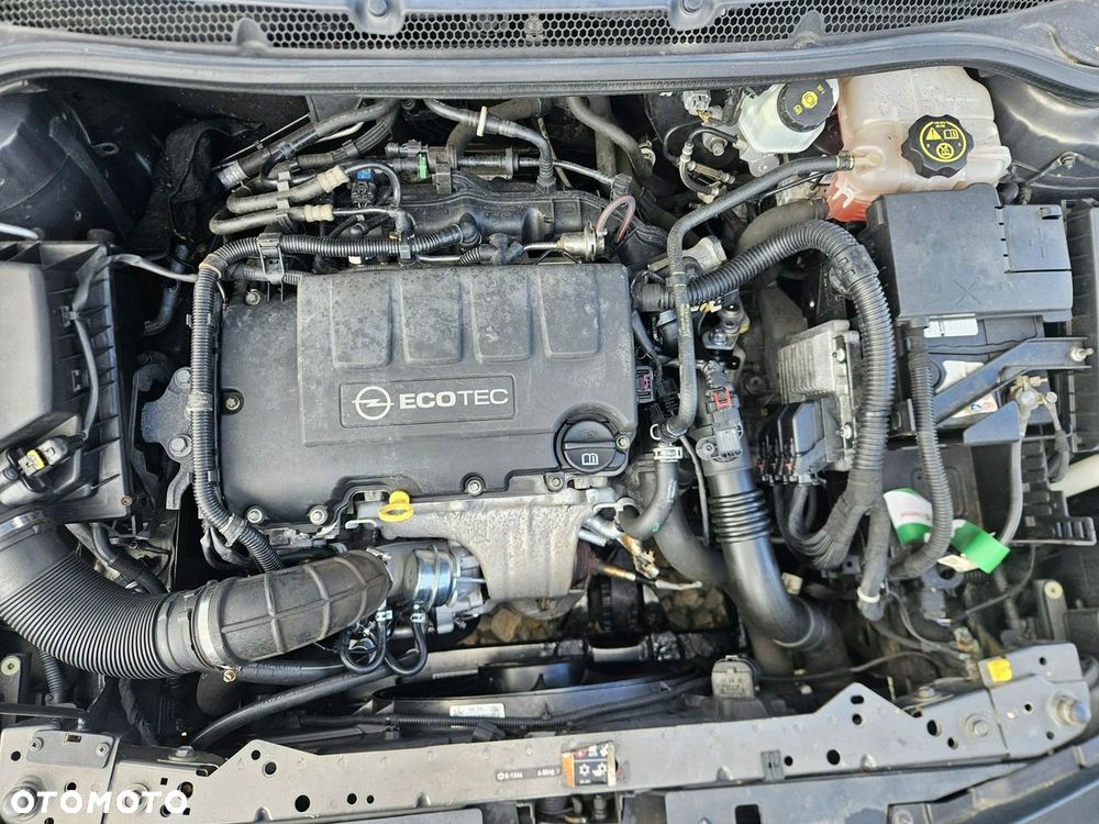 Opel Astra 1.4 Turbo Cosmo - 33
