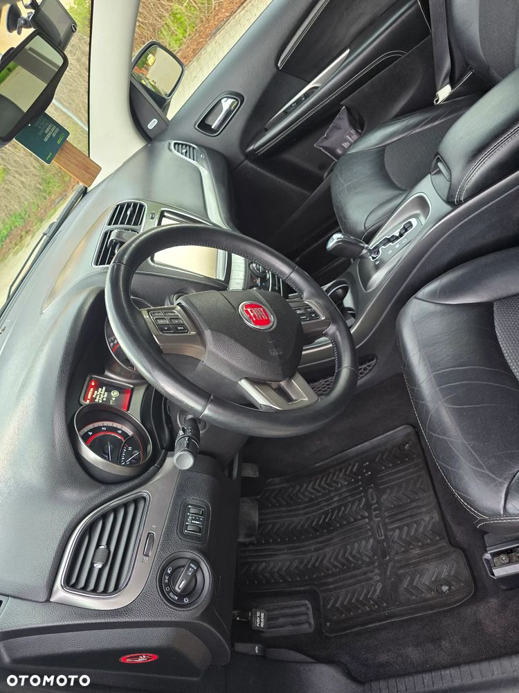 Fiat Freemont 2.0 Multijet Black Code AWD - 23
