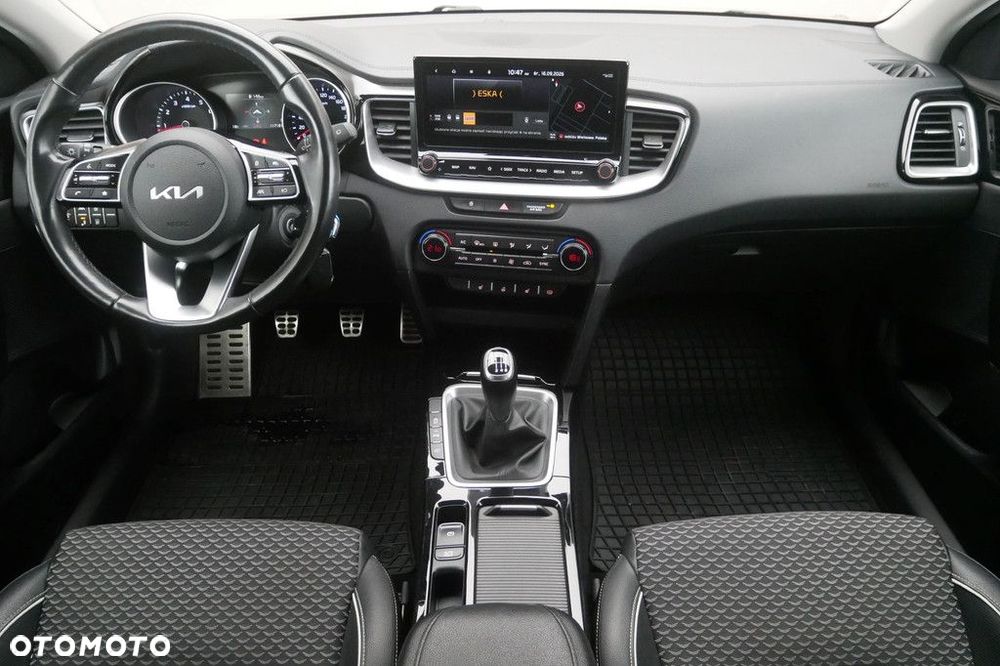 Kia Ceed 1.5 T-GDI Business Line - 8