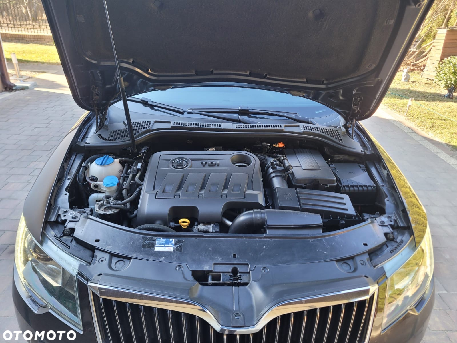 Skoda Superb 2.0 TDI DSG Elegance - 36