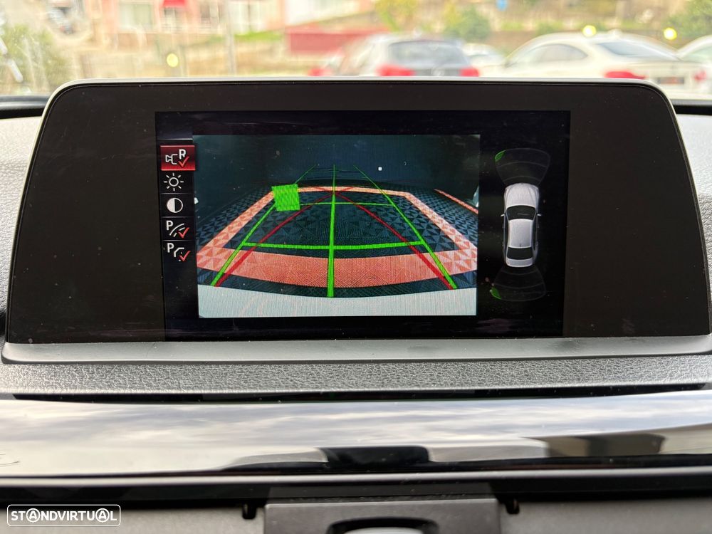 BMW 318 d Aut. Blue Performance Sport Line - 46