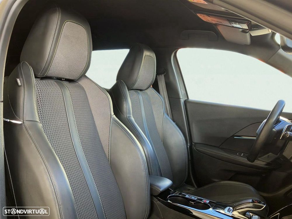 Peugeot 2008 1.2 PureTech GT Line EAT8 - 15