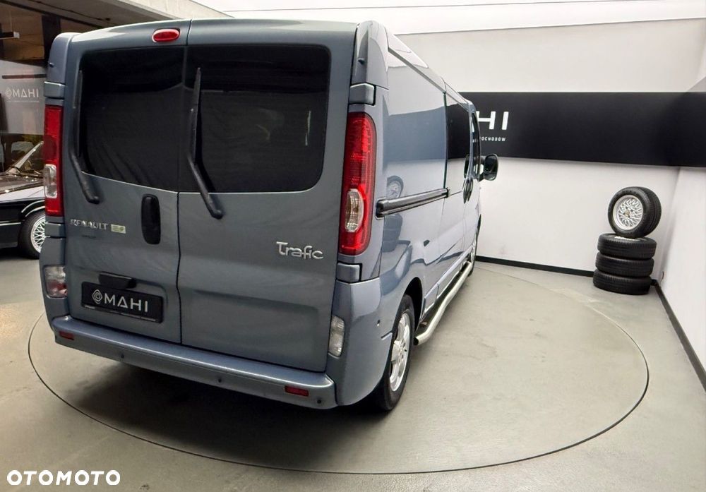 Renault Trafic - 12