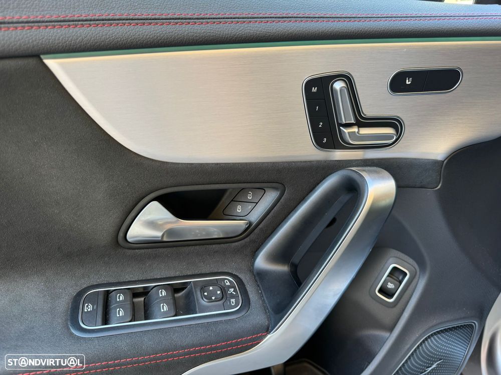 Mercedes-Benz CLA 250 AMG Line Aut. - 3