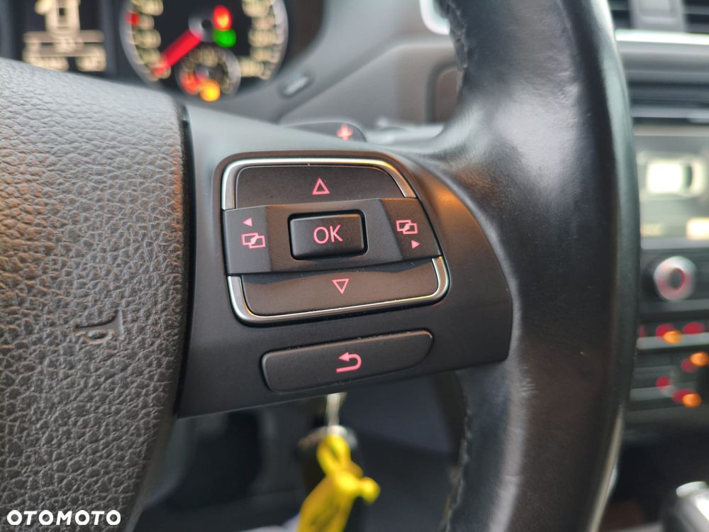 Volkswagen Jetta 1.4 TSI DSG Comfortline - 19