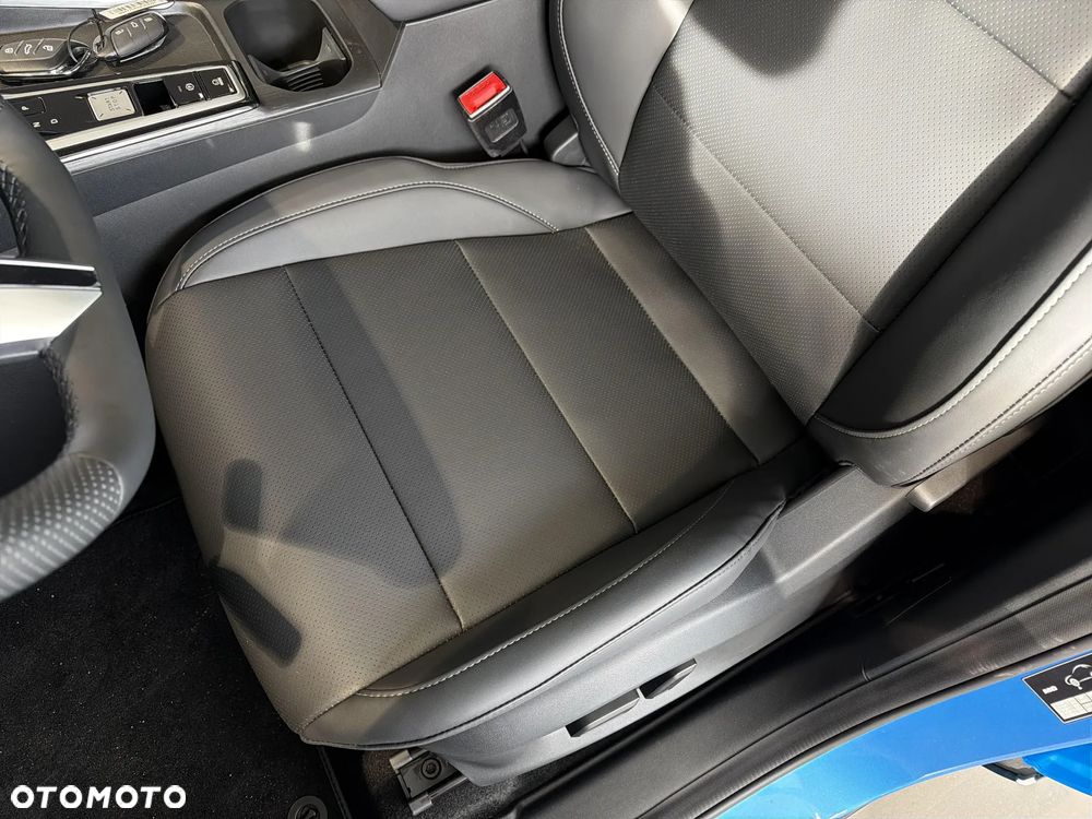 MG ZS Hybrid+ - 12