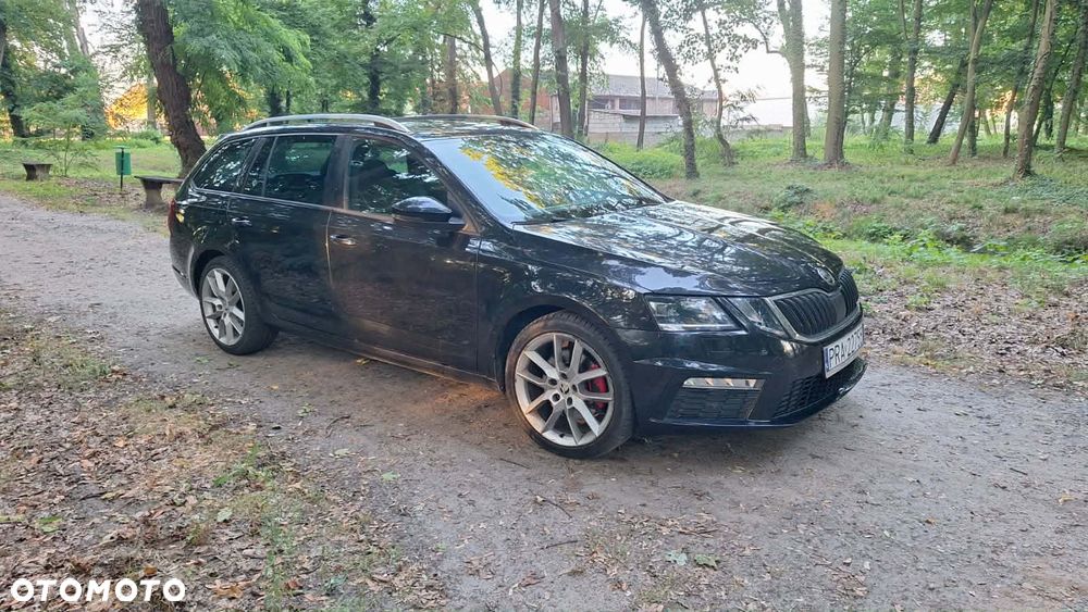 Skoda Octavia 2.0 TDI RS Challenge DSG - 25