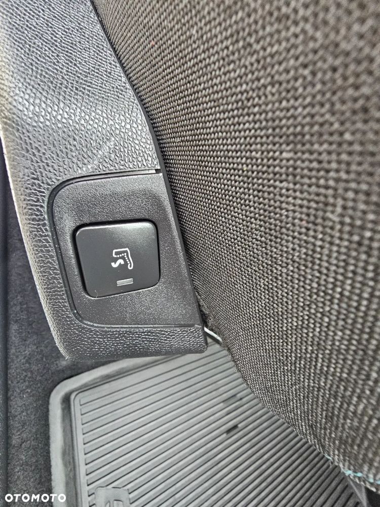 Peugeot 5008 2.0 BlueHDI GT S&S EAT8 - 23