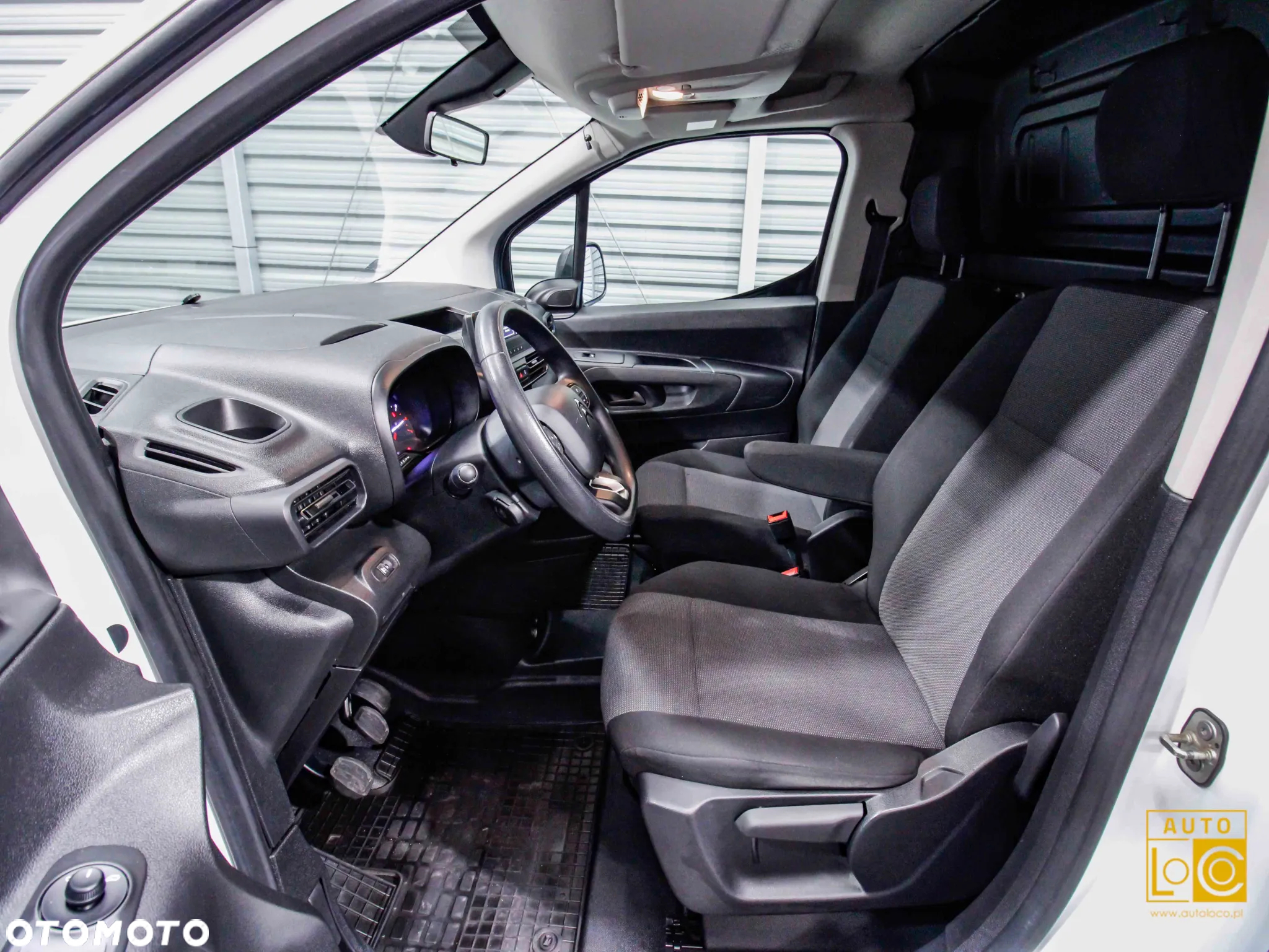 Citroën BERLINGO LONG - 9
