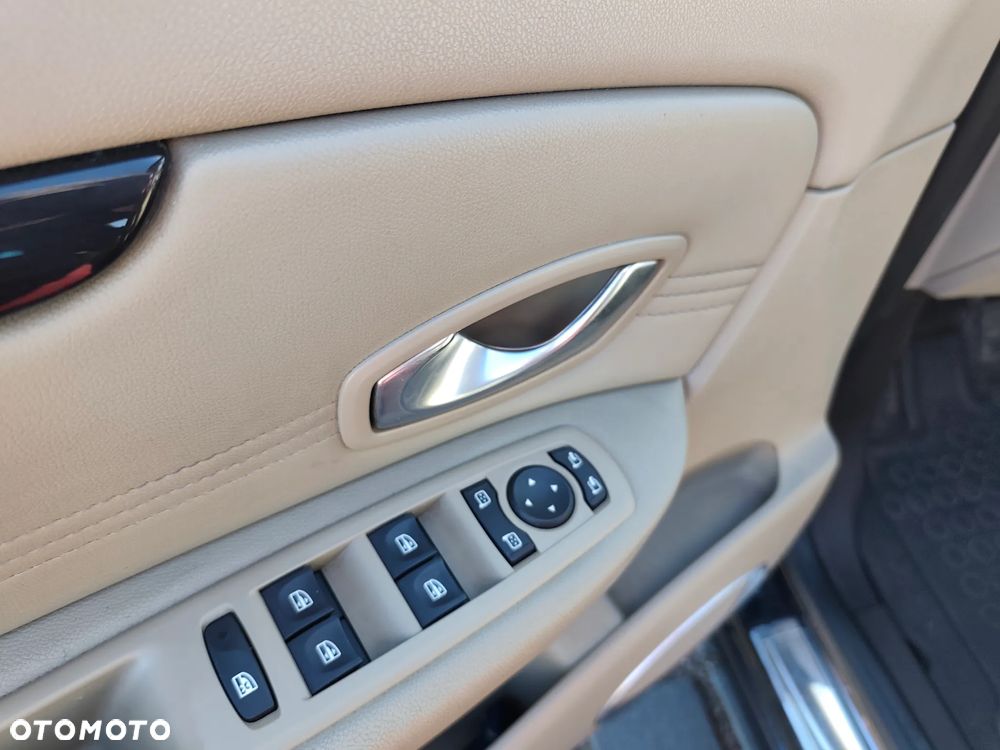 Renault Grand Scenic Gr 1.4 16V TCE Privilege - 21