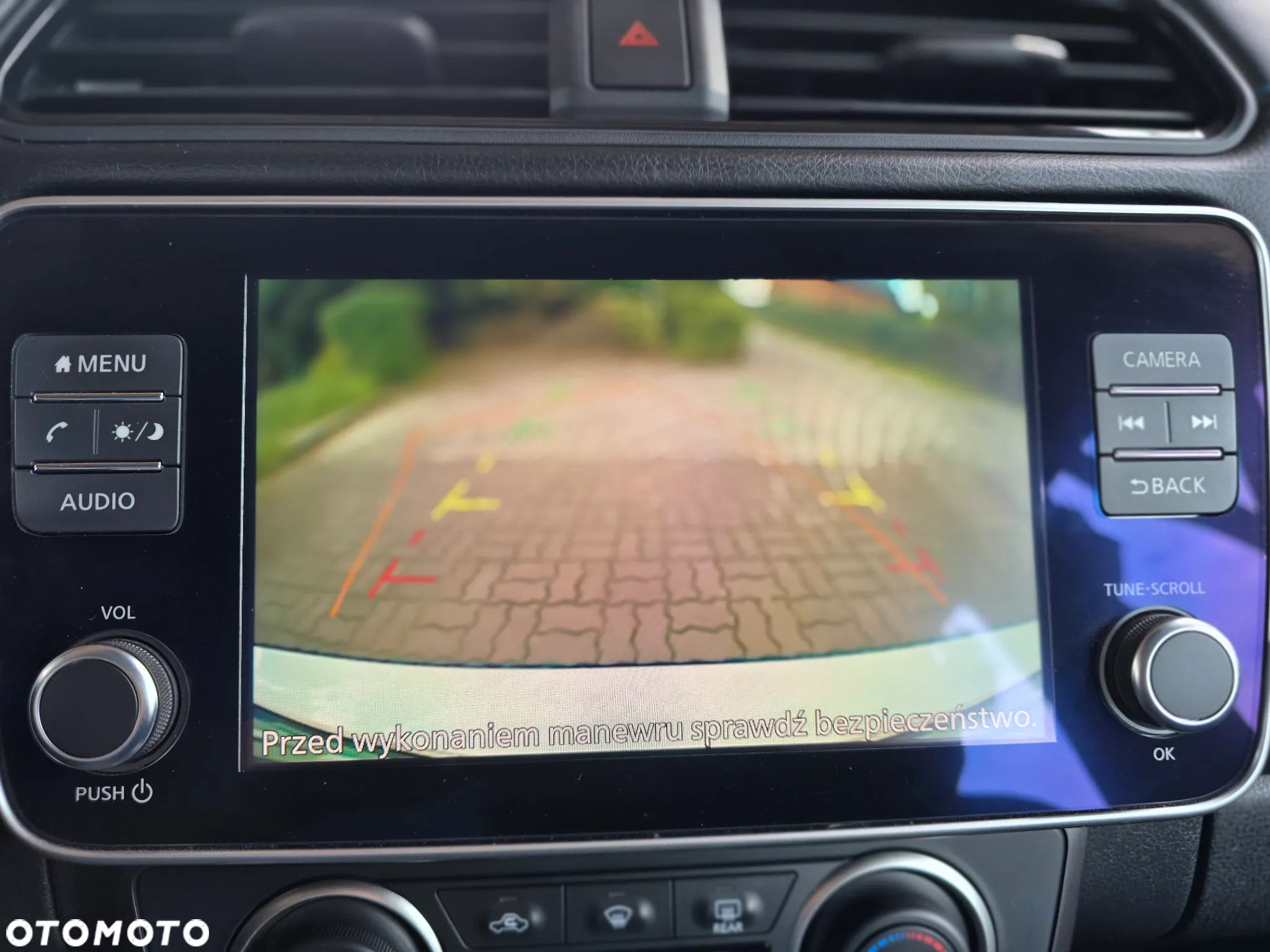 Nissan Leaf 40kWh Acenta - 10