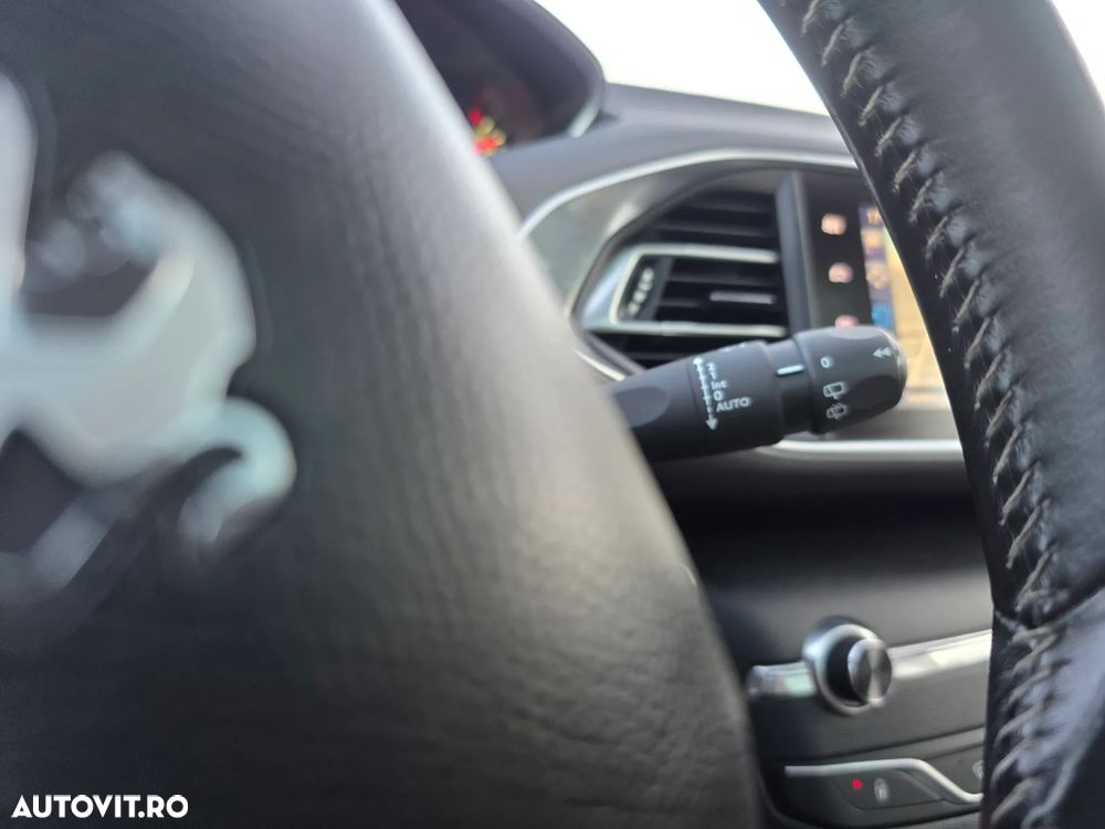 Peugeot 308 BlueHDi 120 Stop & Start Business-Line - 27