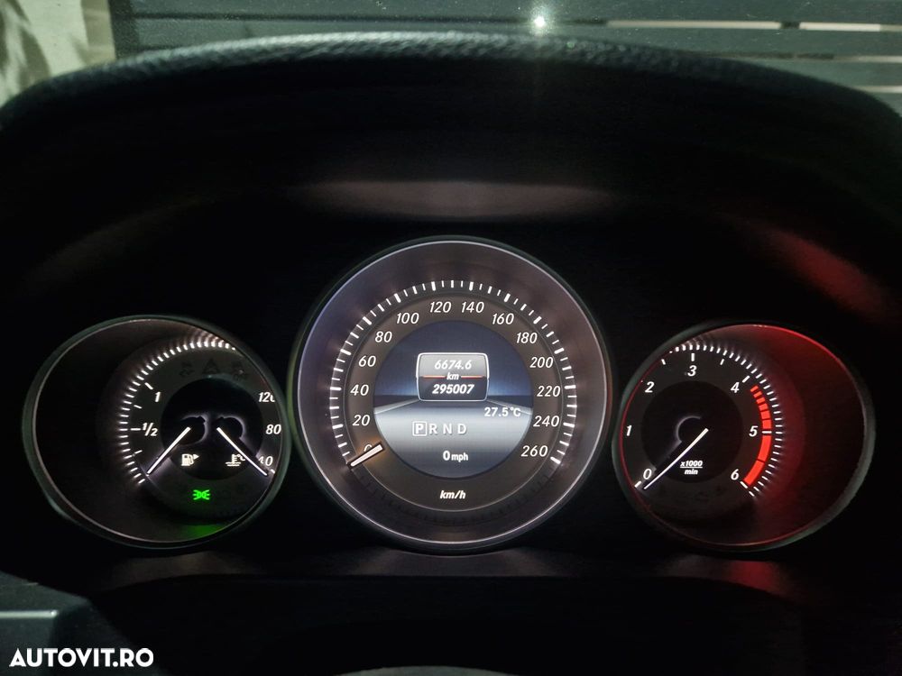 Mercedes-Benz E - 10