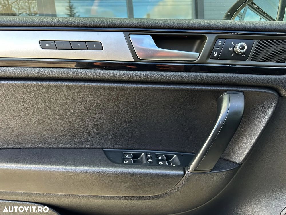 Volkswagen Touareg 3.0 V6 TDI BMT - 9