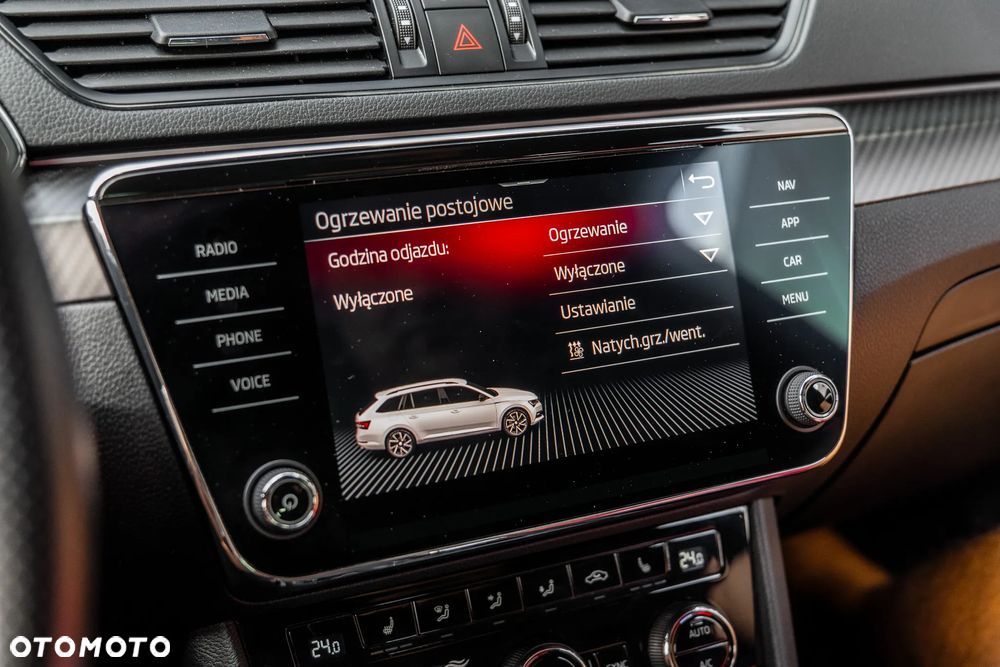 Skoda Superb Combi 2.0 TDI 4x4 DSG Sportline - 25