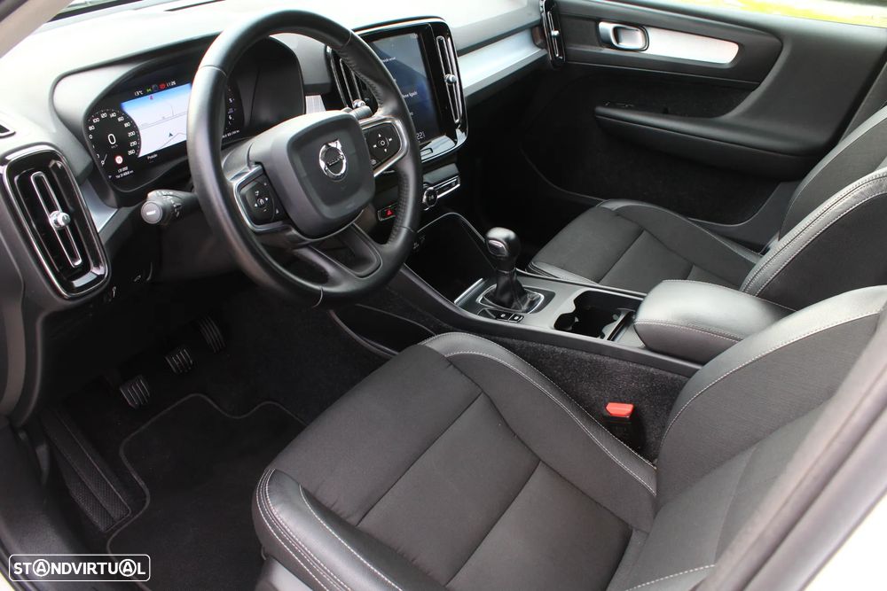 Volvo XC 40 2.0 D3 Momentum Plus - 10